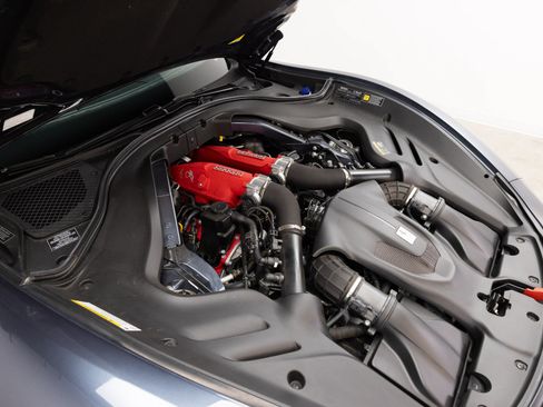 Certified 2021 Ferrari Roma RWD image 94