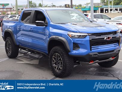 Used 2025 Chevrolet Colorado ZR2 w/ Technology Package