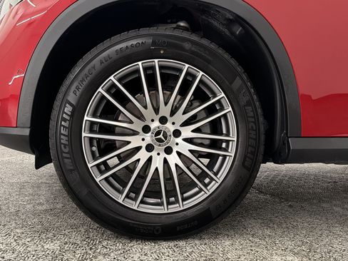 Certified 2026 Mercedes-Benz GLC 300 image 11