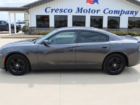 Used 2021 Dodge Charger SXT w/ Leather Interior Group RWD image 8
