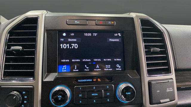 Used 2019 Ford F150 Lariat w/ Equipment Group 502A Luxury AWD/4WD image 16