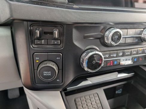 Used 2024 Ford F450 Limited w/ FX4 Off-Road Package AWD/4WD image 21