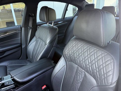 Used 2018 BMW M550i xDrive AWD/4WD image 11