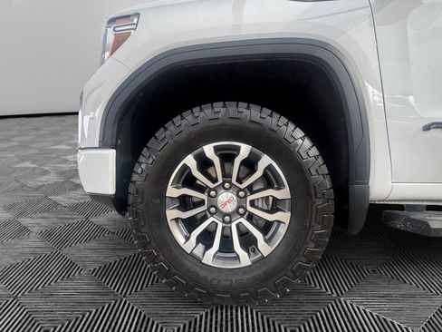Used 2020 GMC Sierra 1500 AT4 w/ AT4 Premium Package image 9