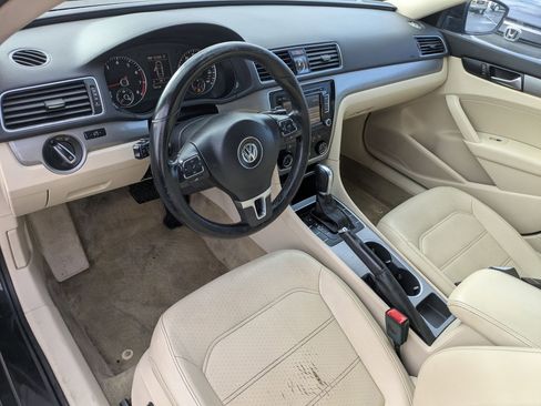 Used 2014 Volkswagen Passat 1.8T SE image 16