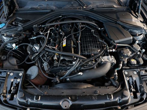 Used 2017 BMW 340i xDrive Sedan image 23