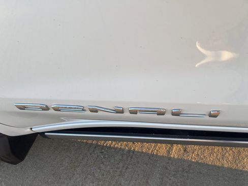 Used 2023 GMC Sierra 1500 Denali image 14