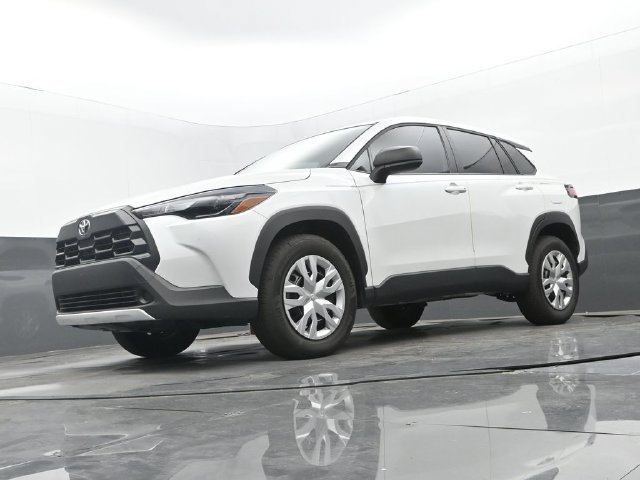 Used 2026 Toyota Corolla Cross L FWD image 12