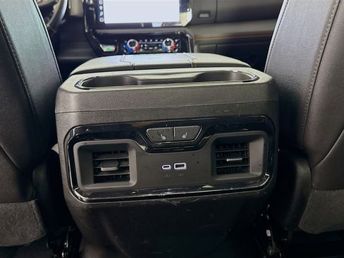 Used 2024 GMC Sierra 2500 AT4 w/ Technology Package image 27