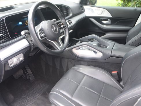 Used 2021 Mercedes-Benz GLE 450 4MATIC image 2