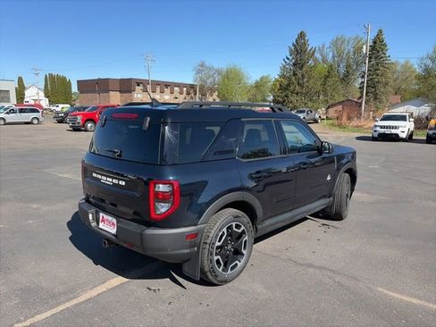 Used 2022 Ford Bronco Sport Outer Banks w/ Tech Package AWD/4WD image 4