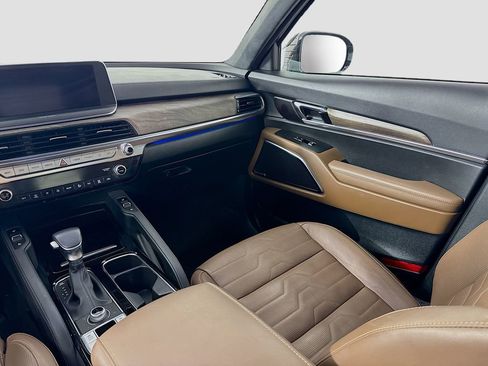 Used 2022 Kia Telluride SX w/ SX Prestige Package image 25