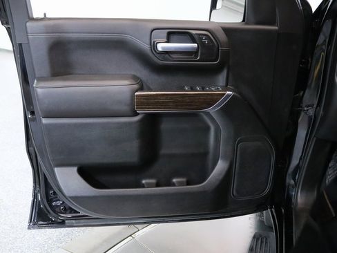 Used 2021 GMC Sierra 1500 Elevation w/ LPO, Elevation Black Package image 12