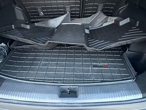 Certified 2022 Nissan Rogue SV w/ SV Premium Package image 19