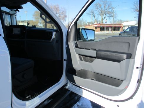 Used 2022 Ford F150 XLT image 27