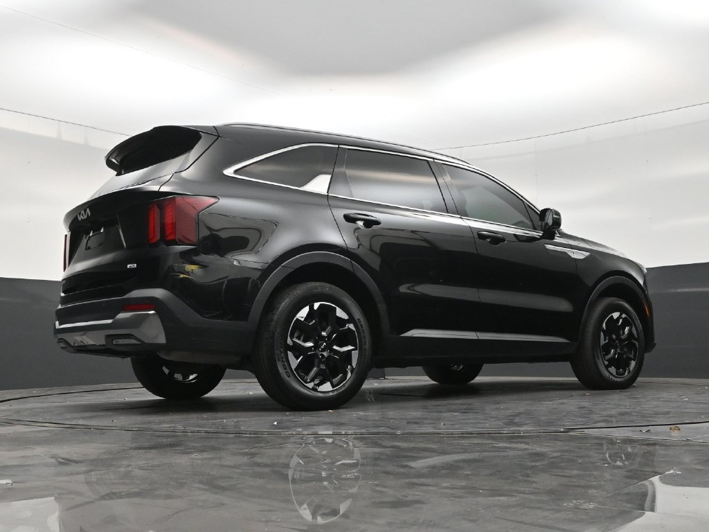 Used 2024 Kia Sorento S AWD/4WD image 24