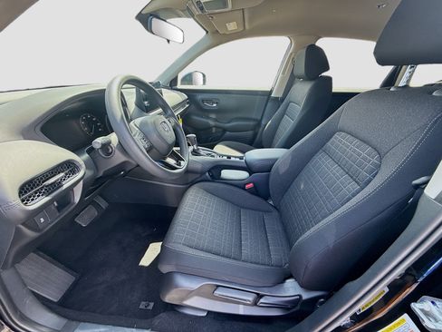 New 2027 Honda HR-V LX image 16