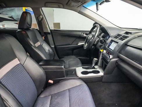 Used 2013 Toyota Camry SE FWD image 16