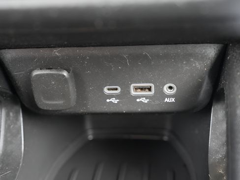 Used 2023 Chevrolet TrailBlazer LT FWD image 31
