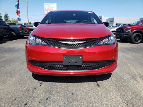 New 2026 Chrysler Voyager LX image 2