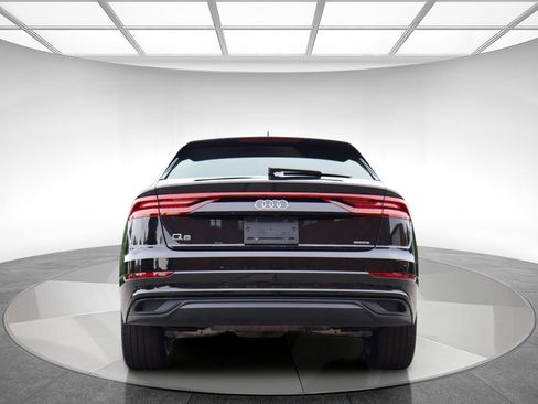 Used 2023 Audi Q8 Premium w/ Black Optic Package AWD/4WD image 7