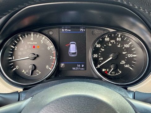 Used 2019 Nissan Rogue SV AWD/4WD image 29