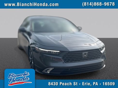Used 2023 Honda Accord Touring image 1