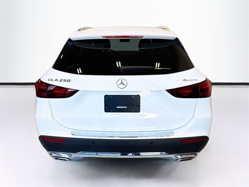 Certified 2025 Mercedes-Benz GLA 250 4MATIC image 6