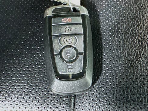 Used 2021 Ford Expedition XLT RWD image 37