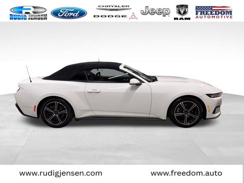 Used 2024 Ford Mustang Convertible RWD image 6