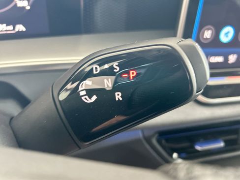 New 2026 Volkswagen Tiguan SE R-Line AWD/4WD image 33