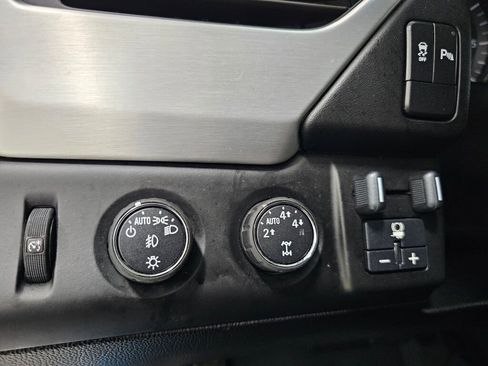 Used 2015 GMC Yukon SLE w/ HD Trailering Package image 31