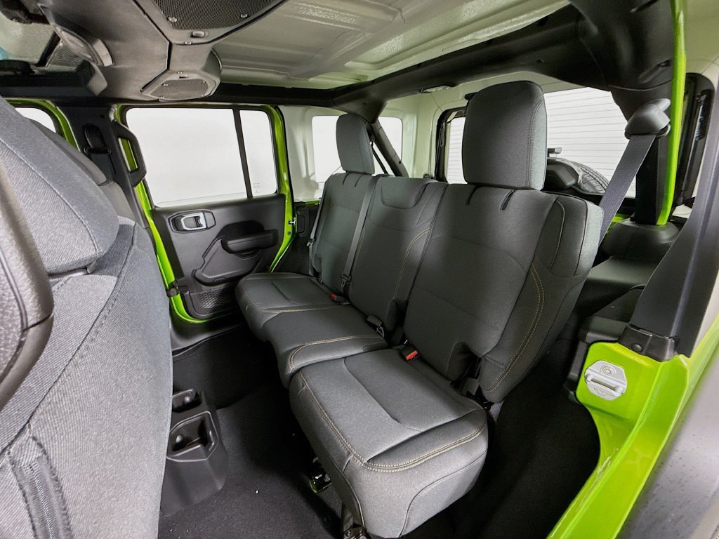 Used 2025 Jeep Wrangler Unlimited Sport AWD/4WD image 25