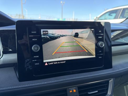 New 2026 Volkswagen Taos SE image 20