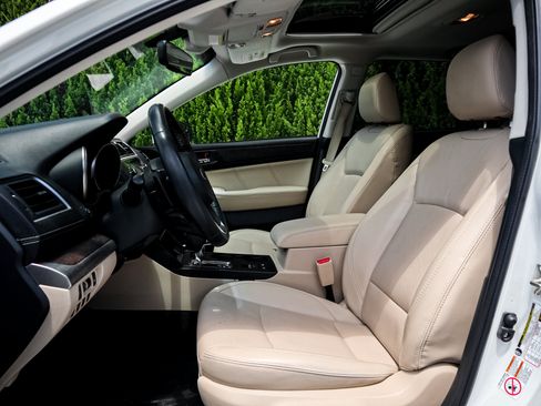 Used 2019 Subaru Outback 2.5i Limited AWD/4WD image 7