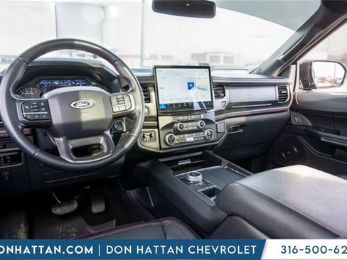 Used 2023 Ford Expedition Limited image 27