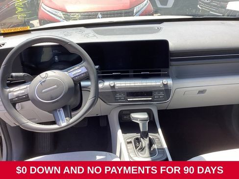 Used 2025 Hyundai Kona SEL FWD image 8