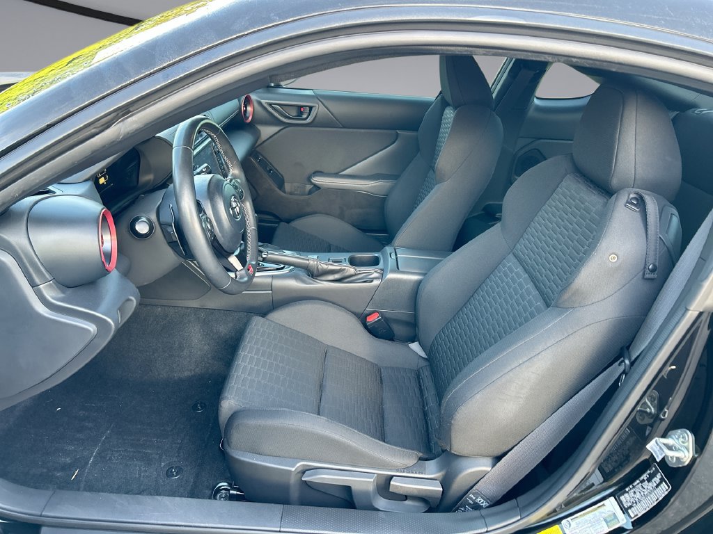 Used 2025 Toyota GR86 RWD image 11