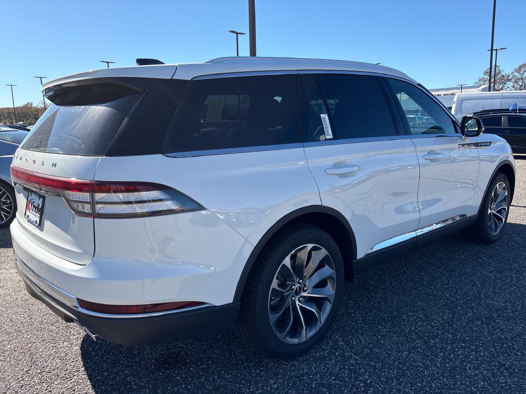 New 2027 Lincoln Aviator Reserve AWD/4WD image 28