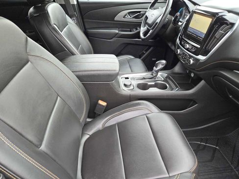 Certified 2021 Chevrolet Traverse RS w/ LPO, Floor Liner Package image 14
