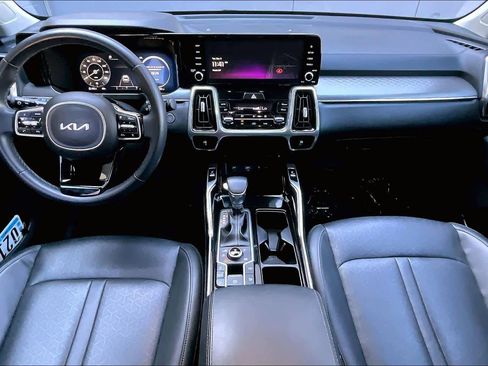 Used 2023 Kia Sorento SX image 12