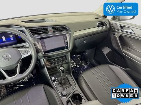 Used 2023 Volkswagen Tiguan SE w/ Panoramic Sunroof Package AWD/4WD image 22