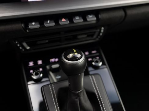 Certified 2022 Porsche 911 GT3 image 18