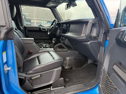 Used 2025 Ford Bronco Badlands AWD/4WD image 10