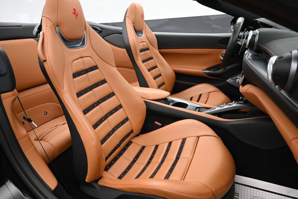 Used 2020 Ferrari Portofino RWD image 25