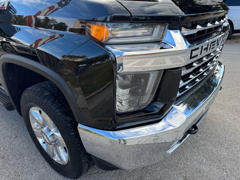 Used 2022 Chevrolet Silverado 3500 LTZ w/ LTZ Premium Package image 9