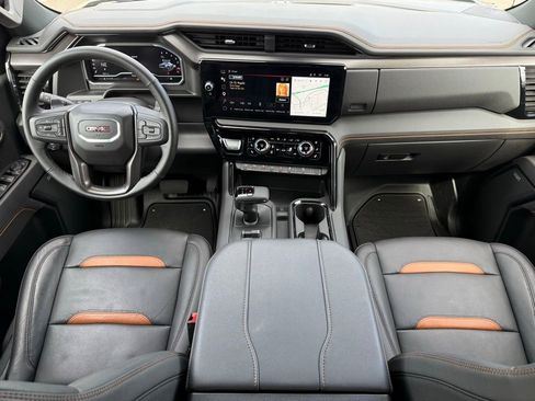 Used 2025 GMC Sierra 1500 AT4 w/ AT4 Premium Package AWD/4WD image 19