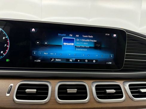 Used 2022 Mercedes-Benz GLS 450 4MATIC image 33