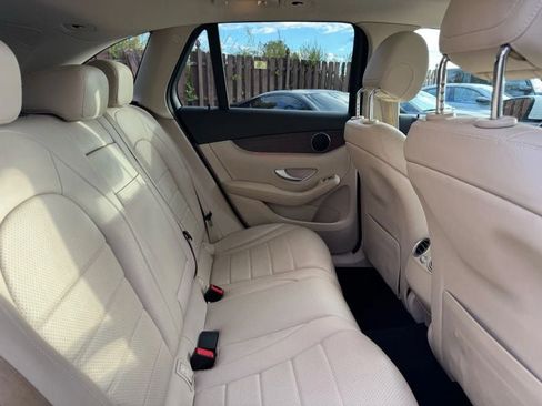 Used 2021 Mercedes-Benz GLC 300 4MATIC image 26