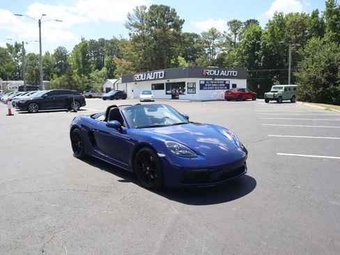 Used 2021 Porsche 718 Boxster GTS RWD image 19